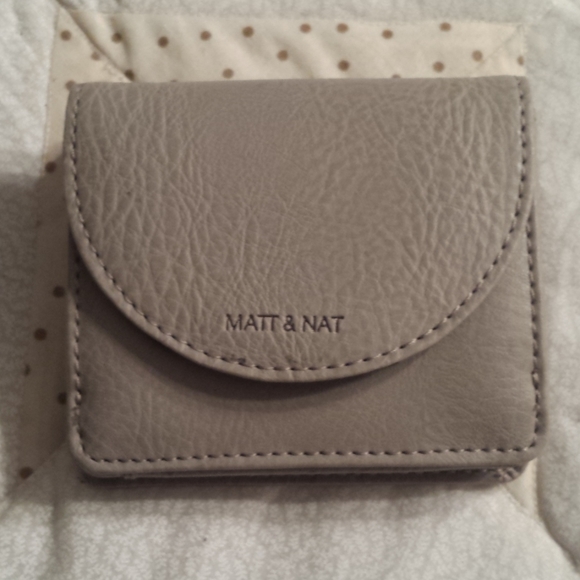 Matt & Nat Handbags - Matt & Nat Farre Wallet - Cement